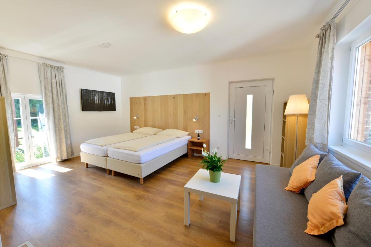 Pension Gambrinus Passau Exterior photo